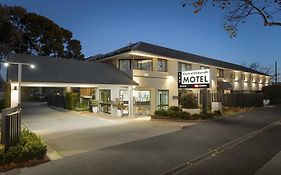 Central Deborah Motel
